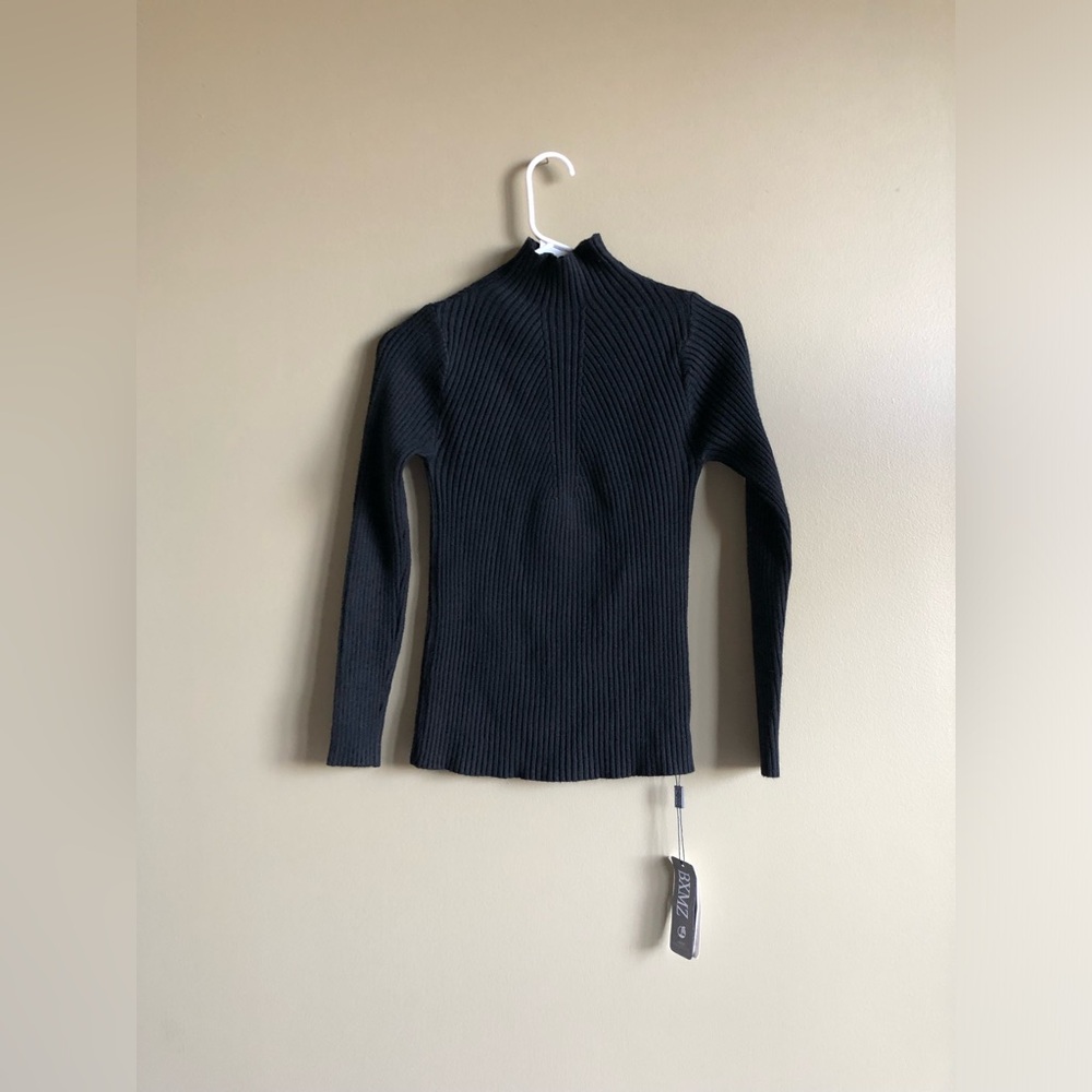 NWT BXMZ Women’s Black Lamb wool Thick Mock neck Knit Sweater Size XS/S